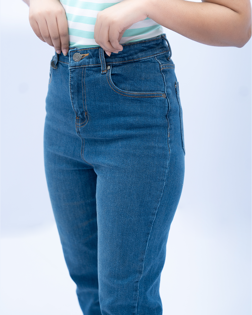 Women Mom Fit Jeans 